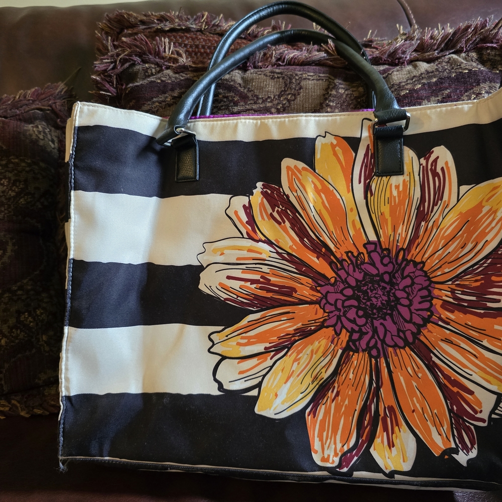 Arcadia Beauty Labs "Fall into Floral" Tote Bag - USED